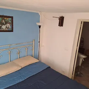  Apartment La Casa Il Carretto Italy